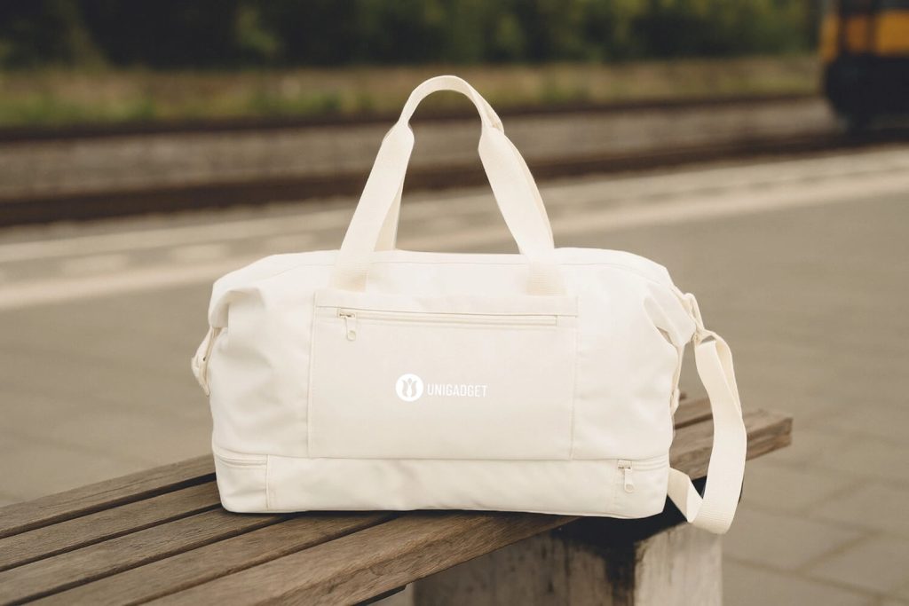 borsone-sportivo-personalizzato-eventi-squadre-1024x683 Marketing sportivo: guida a gadget e abbigliamento sportivo personalizzato